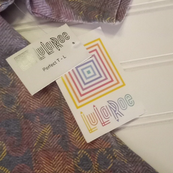 LLR Floral Printed Perfect T Top-#0605 - Picture 7 of 12